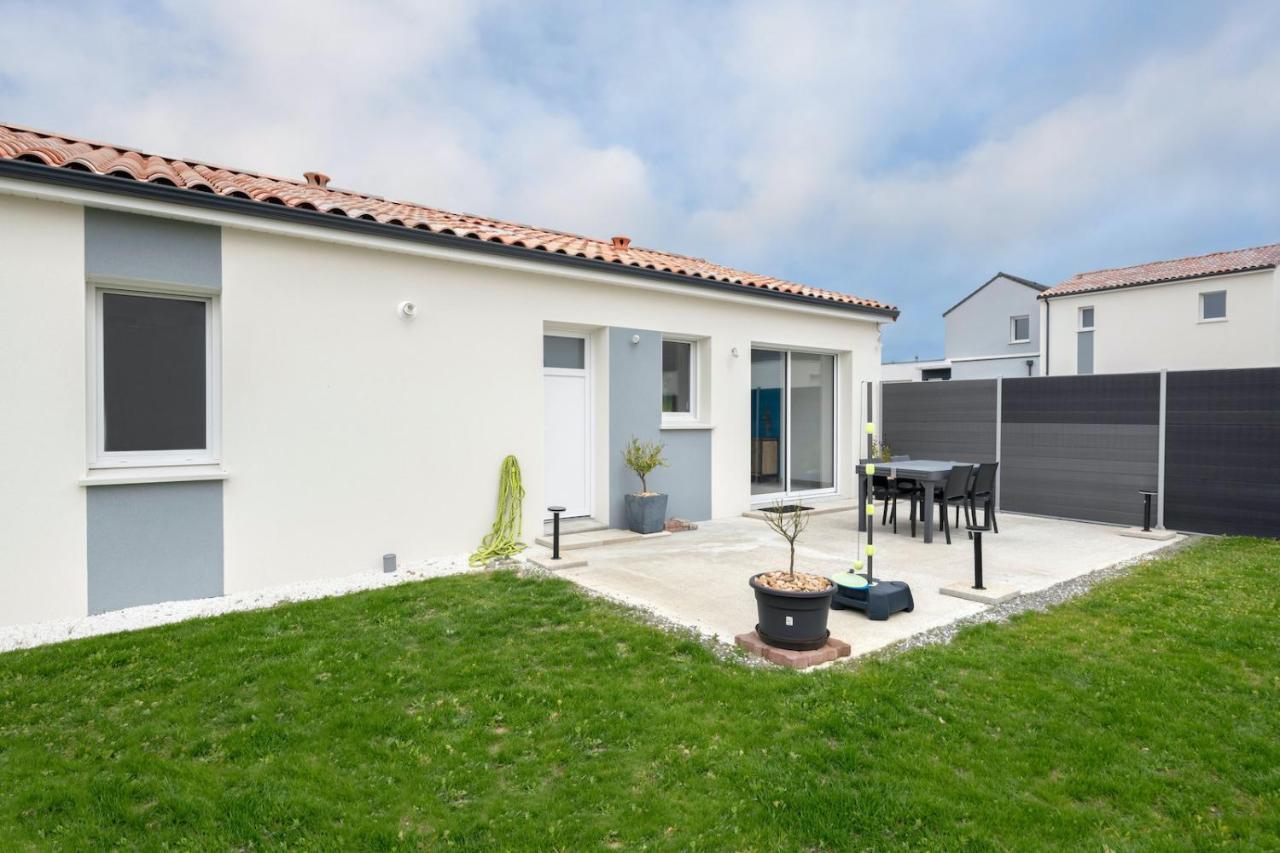 Maison Moderne Pour 7 Personnes A Saint-Michel-Chef-Chef Exterior photo